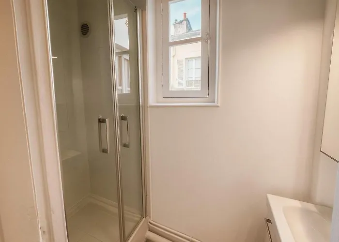 18 - Sejour Cosy 2 Pieces Proche Metro * Paryż